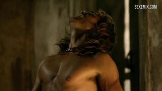 Slaves having sex with Ganniс threesome scene in Spartacus