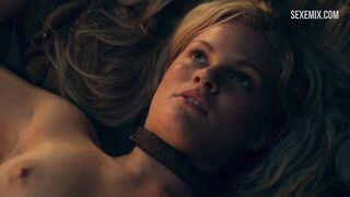 Escrava sexual Bonnie Sveen Seios Cena em Spartacus