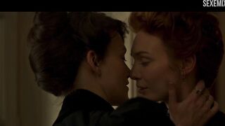 Colette'deki seksi Eleanor Tomlinson öpüşme sahnesi