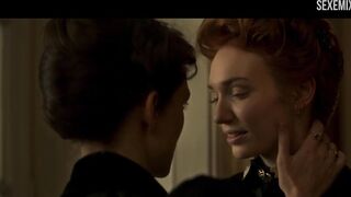 Colette'deki seksi Eleanor Tomlinson öpüşme sahnesi