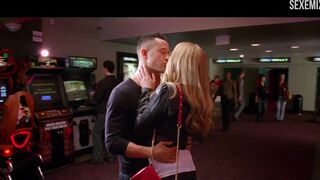 Hot Scarlett Johansson kiss scene in Don Jon