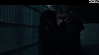 Escena de beso de Rachel Weisz en Disobedience