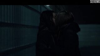 Escena de beso de Rachel Weisz en Disobedience