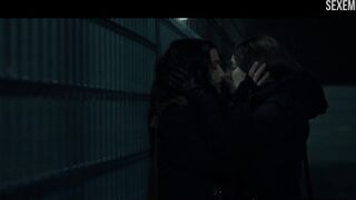 Escena de beso de Rachel Weisz en Disobedience