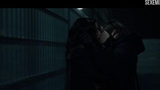 Escena de beso de Rachel Weisz en Disobedience