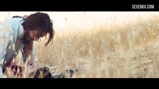 Escena de follada de Winona Ryder en la pradera - Boda de destino