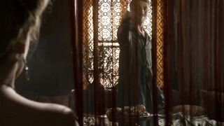 Game of Thrones'taki Emily Diamond çıplak göğüs sahnesi