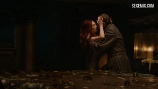 Carice van Houten sexo sobre la mesa, escena de Juego de Tronos