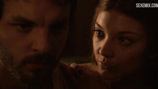 Natalie Dormer göğüslerini gösteriyor, Game of Thrones sahnesi