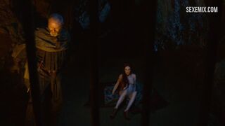 Escena del nacimiento del demonio de Carice van Houten en Juego de Tronos