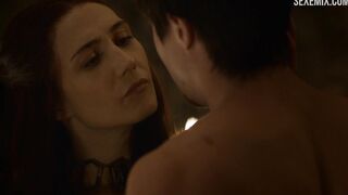 Carice van Houten kovboy kızı, Game of Thrones sahnesi