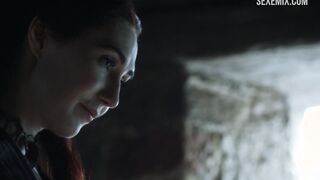 Carice van Houten Game of Thrones sahnesini baştan çıkarıyor