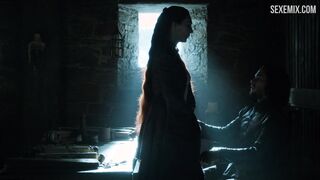 Carice van Houten Game of Thrones sahnesini baştan çıkarıyor