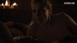 Nackte Lucy Aarden, Josephine Gillan, Marina Lawrence-Mahrra, Szene in Game of Thrones