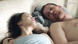 Trechos de Stacy Martin de cenas de sexo com diferentes parceiros, cena em Nymphomaniac: Vol. I