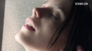 Stacy Martin отрывки сексуальных сцен с разными партнерами, сцена в Nymphomaniac: Vol. I