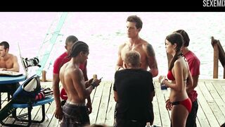 La sexy Lauren Leech en bikini rojo, Escena en Never Back Down