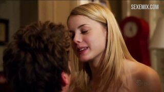 Brüste von Laura Wiggins, Erotische Szene in Shameless