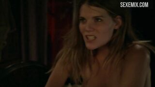 Sexe avec Emma Greenwell, scène dans Shameless