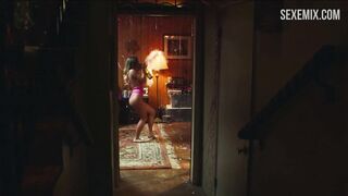 Wunderschöner Sydney Sweeney in einem rosa Bikini, Szene in Euphoria