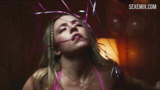 Magnifique Sydney Sweeney en bikini rose, scène dans Euphoria