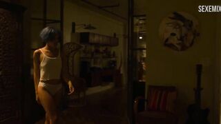 Zoë Kravitz she was humped by a guy from behind, scene in Kimi (2022)