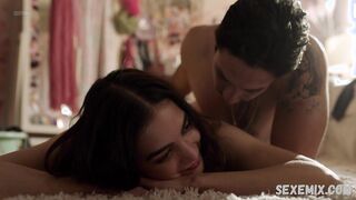 Melissa Barrera demonstrating the Naked body and sexy butt, scene in Vida (2018)