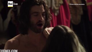 Puedes ver sexo caliente con Miriam Leone, en Los Maestros Medici de Florencia (2016)