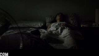 Lorena Vega montre ses seins nus, scène dans El Ano del Leon (2018)