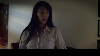 Lorena Vega montre ses seins nus, scène dans El Ano del Leon (2018)