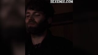 Escena sexy y erótica de Azure Parsons en Salem s01e08 (2014)