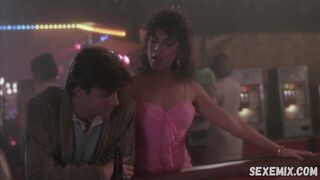 Julie Carmen seksi, Mavi Şehir'deki sahne (1986)