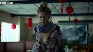 Lola Kirke sexy, escena en Lost Girls (2020)