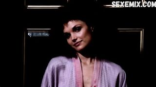 Mary Elizabeth Mastrantonio seksi - Scarface (1983)