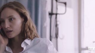 Julia Roy sexy, scène de fesses dans Kafka's Lovers (2018)