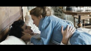 Lea Seydoux sexy, сцена в Journal d'une femme de chambre (2015)