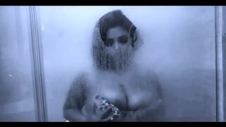 Bath.Tub.Rajsi Verma milf banyo,