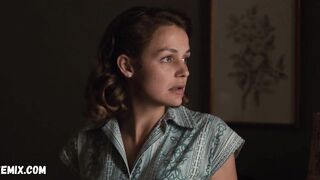 Luise Heyer、Antje Traue レズビアン、シーン イン ダーク s02e03 (2019)