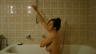 Maria Hofstatter desnuda, escena erótica de Paradise Faith (2012)