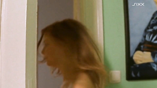 Theresa Scholze nuda, scena di sesso da Popp Dich schlank! (2005)