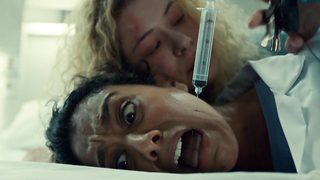 Tatiana Maslany nackt, erotische Szene aus Orphan Black s05e02 (2017)