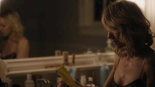 Naomi Watts nuda, scena di sesso da Gypsy s01e01 (2017)