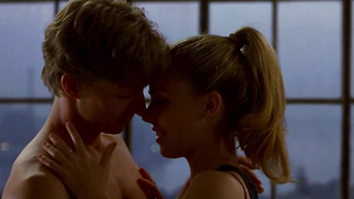 Amanda Schull sexy, scena di sesso da Center Stage (2000)