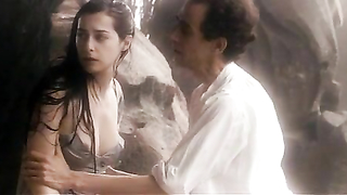 Assumpta Serna çıplak, Amira Casar çıplak, The Piano Tuner of Earthquakes (2005) filminden erotik sahne