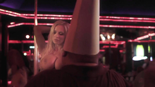 Aubrey Addams çıplak, Nikki Benz çıplak, My Trip Back to the Dark Side'den (2014) seks sahnesi