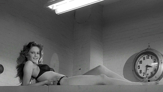 Diane Lane, Rumble Fish'ten (1983) seksi, erotik sahne