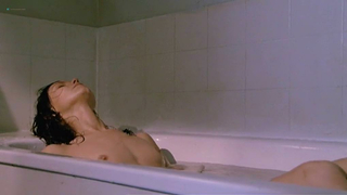 Fanny Bastien nuda, scena erotica di Urgence (1985)