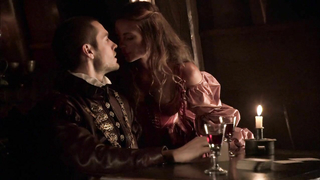 Gabrielle Anwar seksi, The Tudors s01e04 (2007)'den seks sahnesi