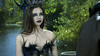 Celebridades nuas »: India Eisley sexy - The Curse of Sleeping Beauty (2016)