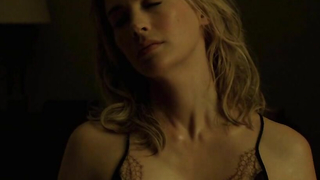 Çıplak ünlüler »: January Jones seksi - Good Kill (2014)